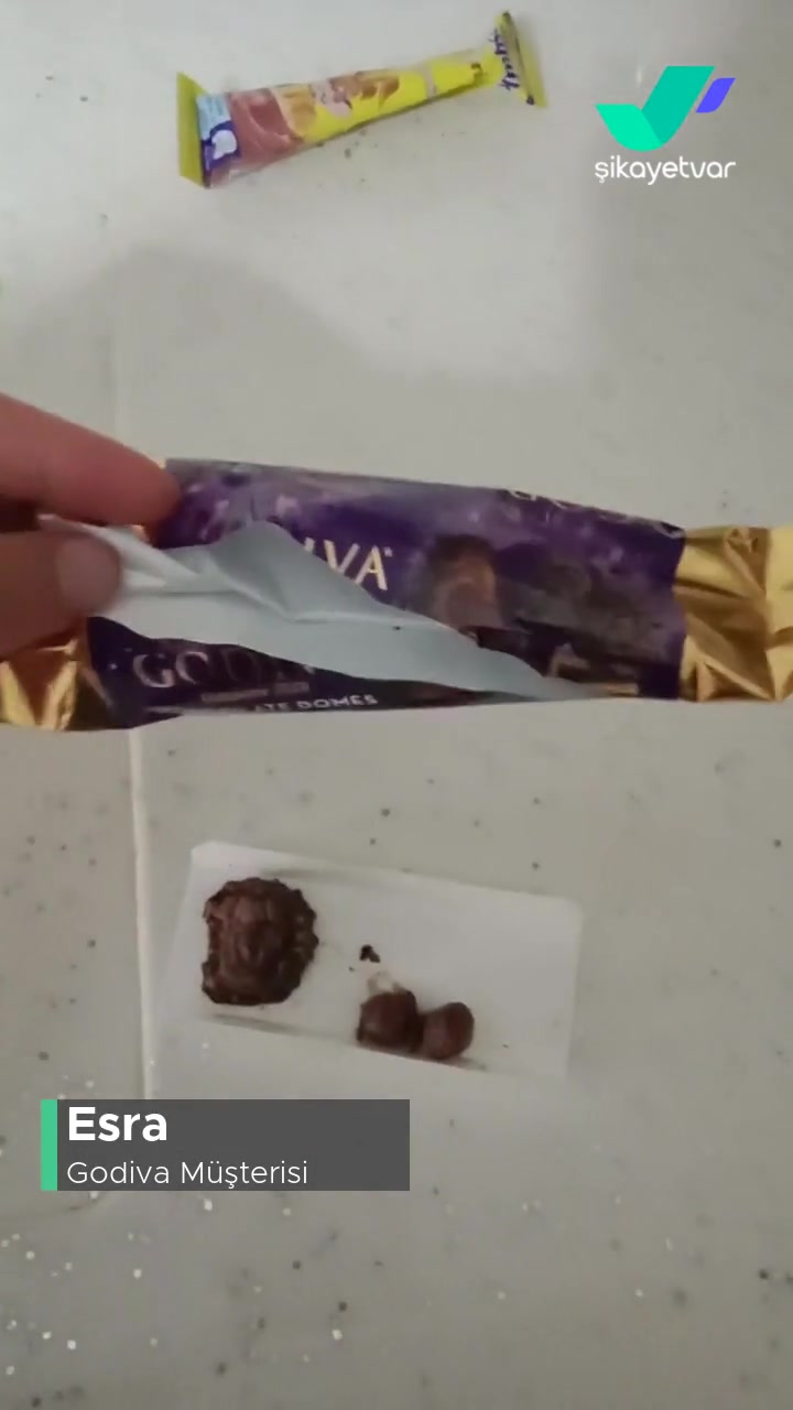 Godiva Çikolata Dişimi Kırdı! videonun kapak resmi