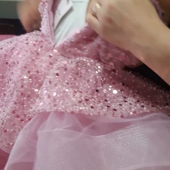 Larissa Gogel Yanlış Bilgilendirme Ve Kusurlu Ürün Sorunu