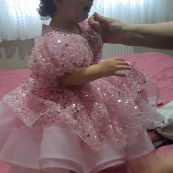 Larissa Gogel Yanlış Bilgilendirme Ve Kusurlu Ürün Sorunu