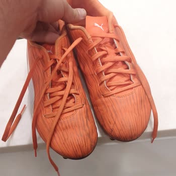 Deichmann Sağlam Olmayan Krampon Dişleri.
