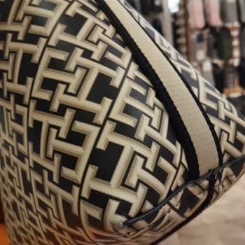 Boyner Tommy Hilfiger Çanta Sorununu Çözemiyor!