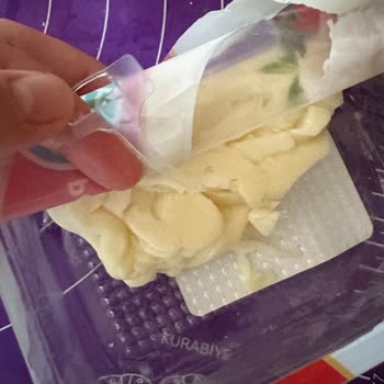 Ekici Peynir İçerisinden Plastik Çıktı