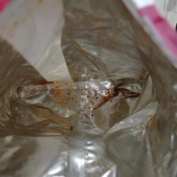 Lays Paketin İçinden Karınca Parçaları Çıktı