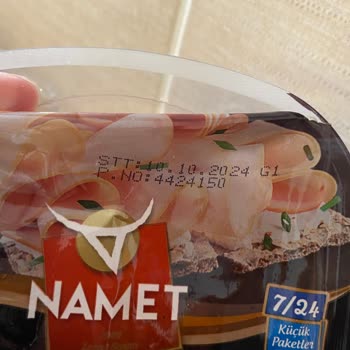 Namet Hindi Füme Yeşil Leke