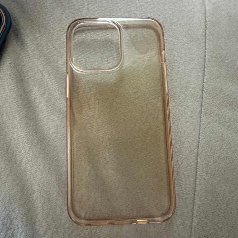 Spigen Türkiye Şeffaf Kılıf Sararma