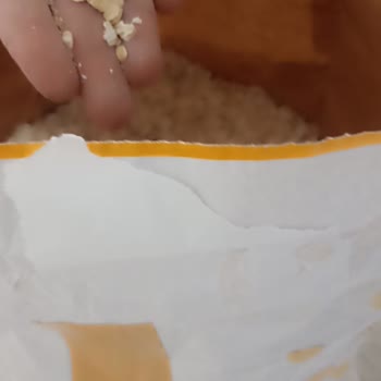 Kappadokia 5KG Yulaf Ezmesinin İçinden Böcekler Çıktı.