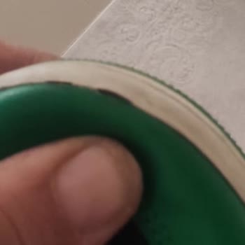 Forum Bornova İki Aylık Ayakkabı İkisinde De Açılma Var Sneaks Up Red Cevabı Verdi