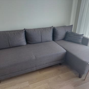 Enza Home Koltuktan Fırlayan Demir Parçası
