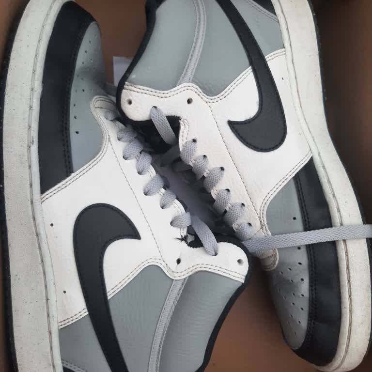 In Street Nike Court Vision Hatalı Ürün