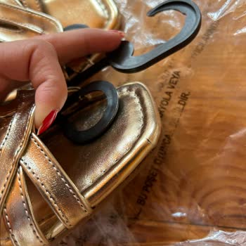 DeFacto Kusurlu Ürün Yollanması