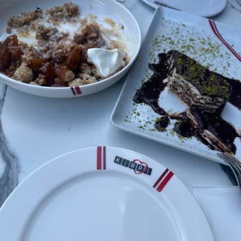 Kirpi Cafe Rahatsız Edici Hareketler.