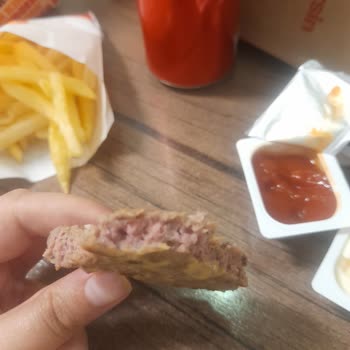 Burger King Çiğ Etli Hamburger!