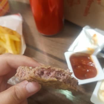 Burger King Çiğ Etli Hamburger!