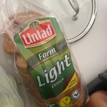 Untad Ekmek'de Pişmiş Sinek