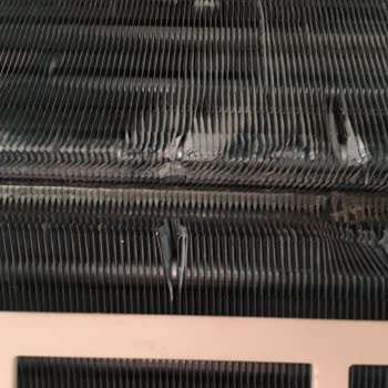 Daikin AC Is Leaking Gas, Damaged Machine, Warranty Not Put in Place