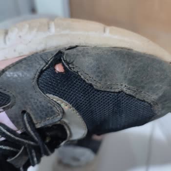 Kinetix Aldığımız Ayakkabı Deforme Oldu