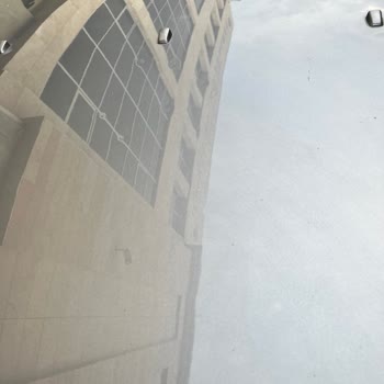 Doluda Göçük Olan Volvo V40 2017