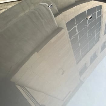 Doluda Göçük Olan Volvo V40 2017