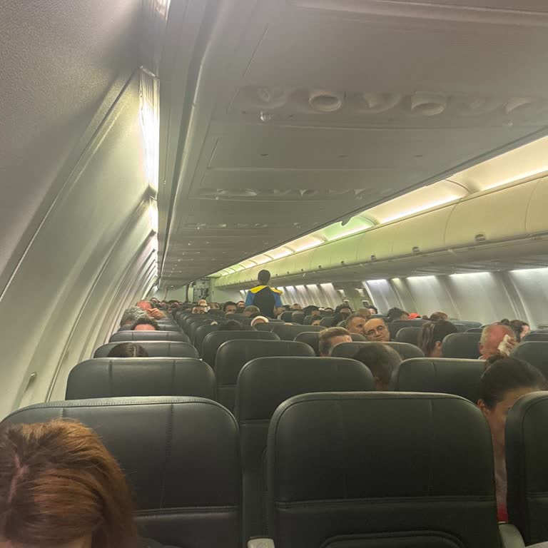 AJet (Anadolu Jet) Trabzon-Ankara Uçağında Havalandırma Sorunu Ve Uzun Bekleyiş