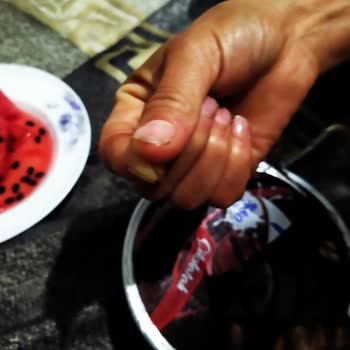 BİM Daphne Puding İçinde Cam