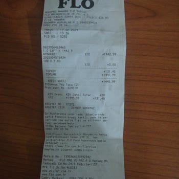 FLO Ayakkabı Kısa Sürede Yıpranan Çocuk Ayakkabısı