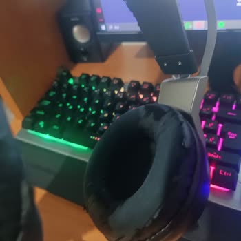 Rampage Sn.-RW9 Carisma Kulaklık Pedleri Dökülüyor