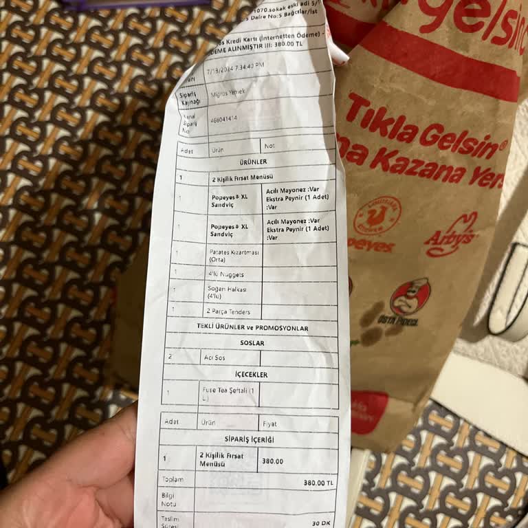 Migros Yemek-popeyes 4,5 Saattir Yemek Bekliyoruz