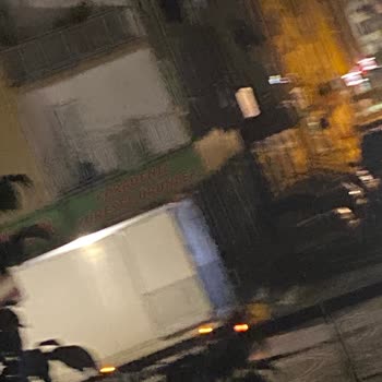 Gratis Kimsenin Kimseyi Rahatsız Etmeye Hakkı Yok