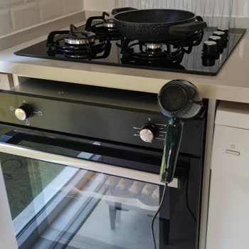 Alveus Ankastre Fırın Hem İçini Hem Etrafını Isıtıyor.