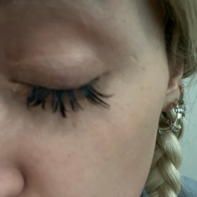 Podyum Güzellik Merkezi İpek Kirpik Uygulaması!