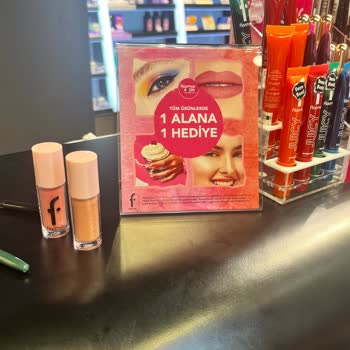 Beylikdüzü Migros AVM Flormar Satış Danışmanınız Yalancı Ve Saygısız