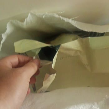 Kirpipet Hasarlı Ürünün Arkasında Durmaması