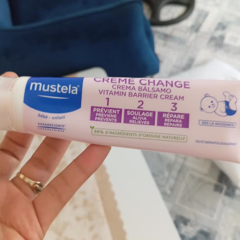 Mustela Pişik Kremi Sivilce Yaptı