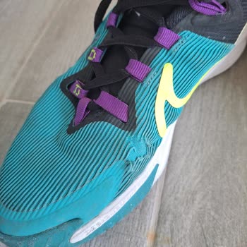 Deichmann'dan Alınan Ve 2 Ayda Yırtılıp Değiştirilmeyen Ayakkabı