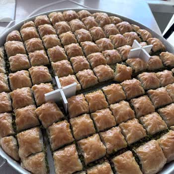 Ayıplı Ürün Yollayan İlgisiz Koçak Baklava