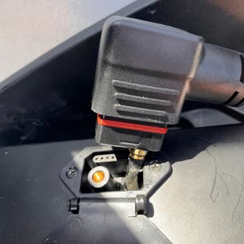 Yuki Motor Sıfır Yuki Best Pro'nun Akü Elektrik Bağlantı Fişi Eridi Ve Koptu