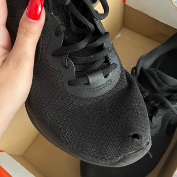 Boyner Agora AVM Sakarya Nike Ayakkabı Şikayeti