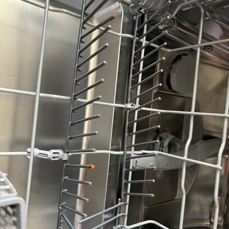 Bosch Marka Bulaşık Makinesi Tellerinde Paslanma