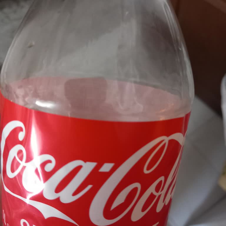 Coca-Cola Coca Colada Asit Yok Şekerli Su Gibi