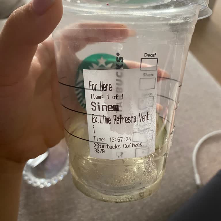 Starbucks Venti Olarak Sipariş Ettiğim Ürün Grande Geldi