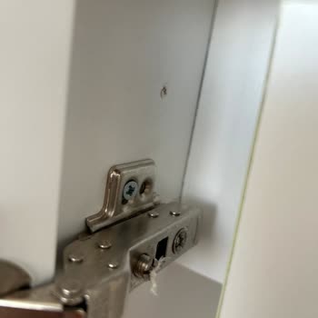 Baraca Mobilya Kusurlu Ürün Ve Kötü Müşteri Hizmeti Deneyimi