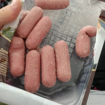 Namet Marka Sosis Üzerinde İlginç Katman