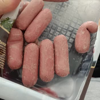 Namet Marka Sosis Üzerinde İlginç Katman