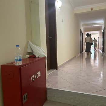 Grand Hotel Derin Oda Rezervasyonunda Yaşanan Sorun Ve Memnuniyetsizlik