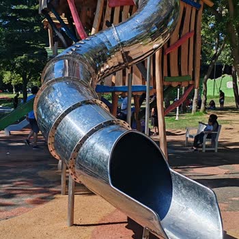 İBB - İstanbul Büyükşehir Belediyesi Florya Tesislerindeki Sac Kayak