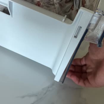 Beko Buzdolabı (670531 Eb) Gövde Deforme Olması