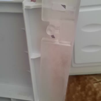Uğur Soğutma Dolabın Çekmeceler Kırılıyor