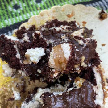 Mado Ekşimiş Muzlu Pasta