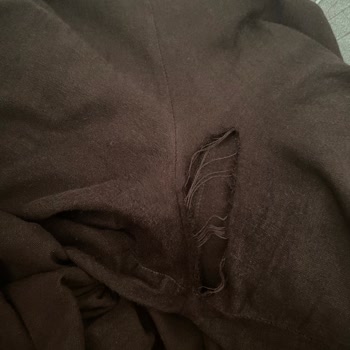 LCW 1 Ayda Yırtılan Pantolon