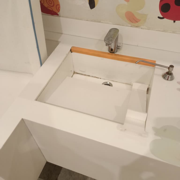 Sur Yapı Marka AVM Bebek Bakım Odası